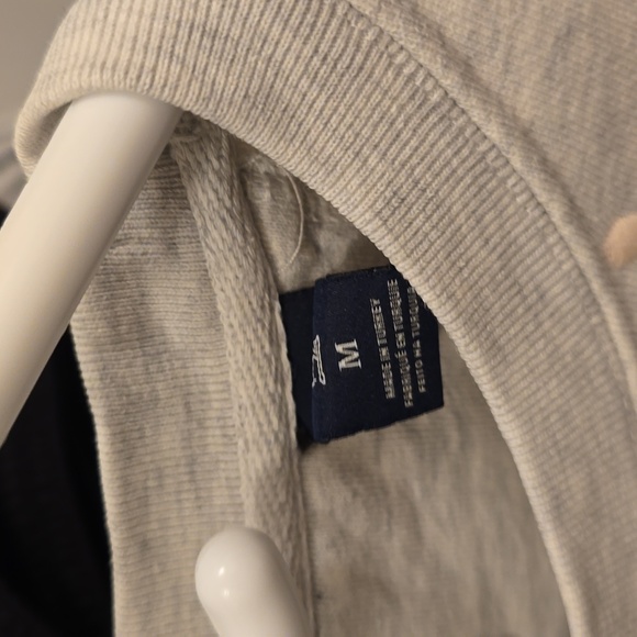 Medium sweater - Picture 3 of 4